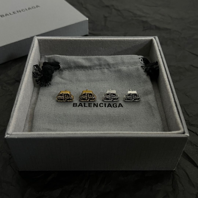 Ba*len*cia*ga earrings